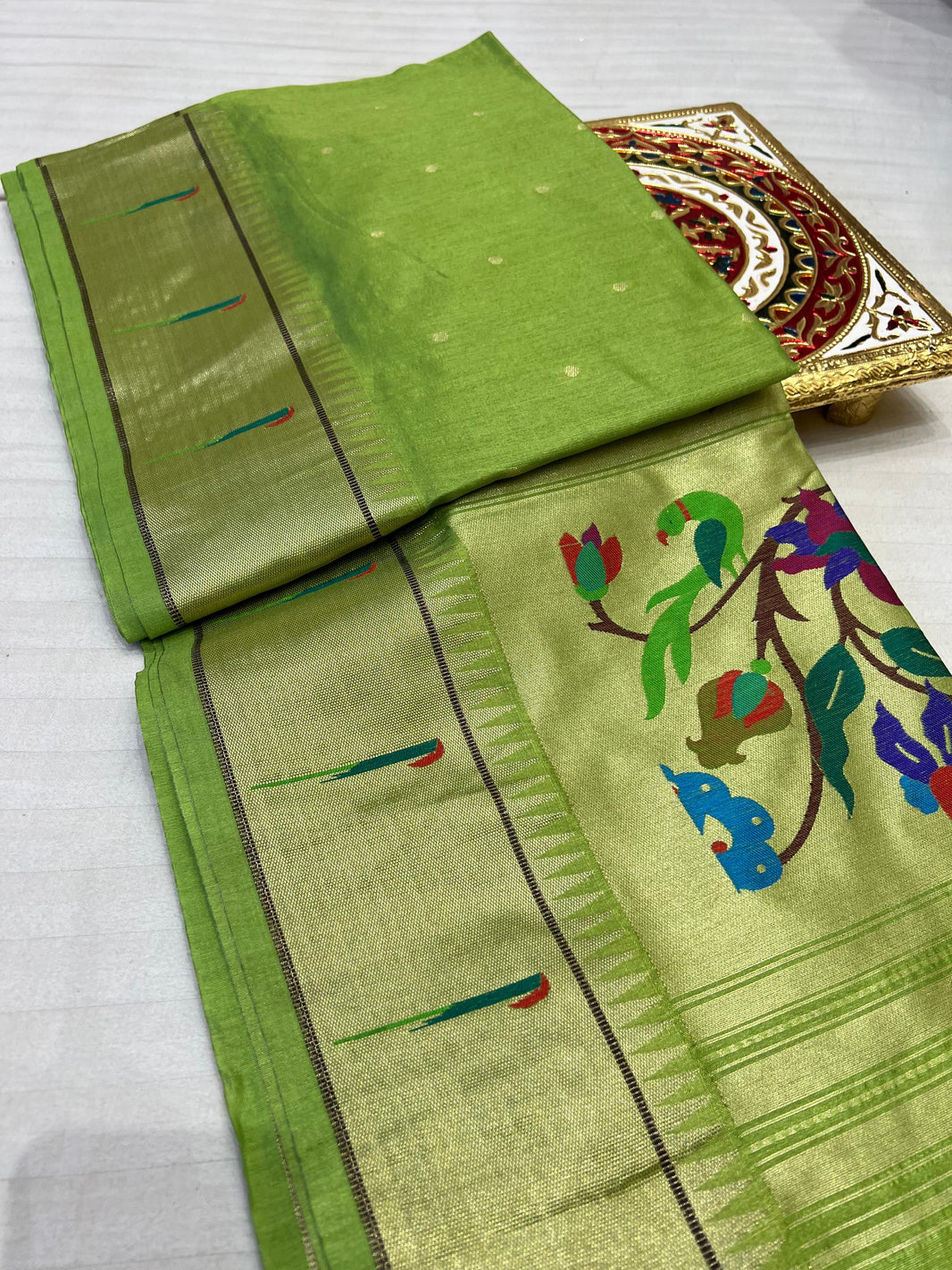 Muniya Paithani WIth Brocket Blouse